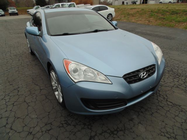 2010 Hyundai Genesis Coupe Base