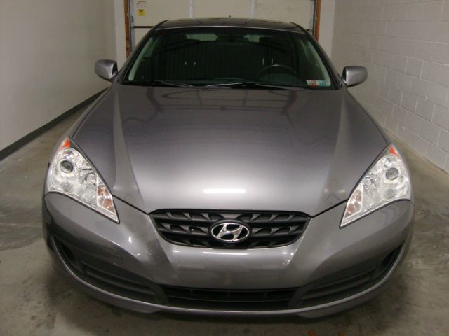2011 Hyundai Genesis Coupe 4dr Sdn 535xi AWD Sedan