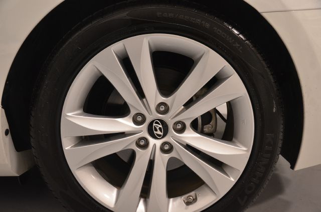 2011 Hyundai Genesis Coupe G35x 4dr Sdn AWD Auto Sedan