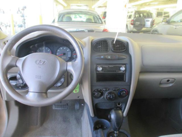 2001 Hyundai Santa Fe FWD 4dr Sport