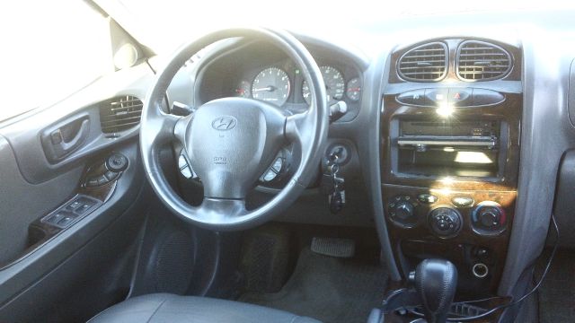 2001 Hyundai Santa Fe LS Truck