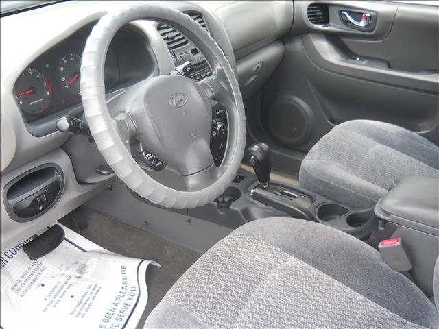2002 Hyundai Santa Fe S Sedan
