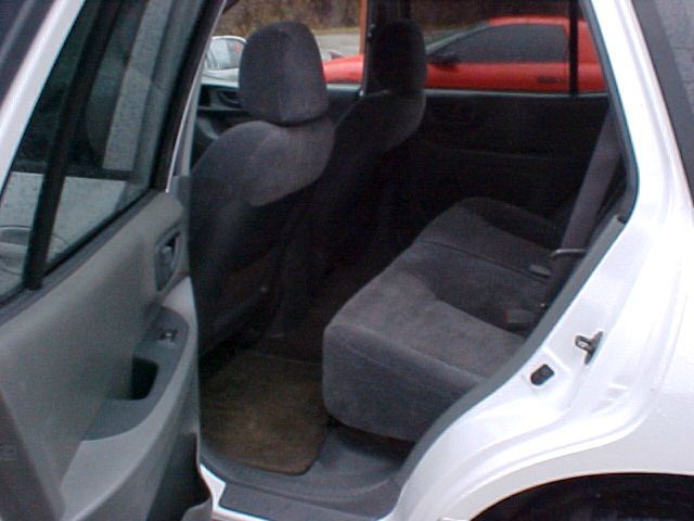 2002 Hyundai Santa Fe Denali-quads-third-awd-nav-tv/dvd-moonroof-1 Owner