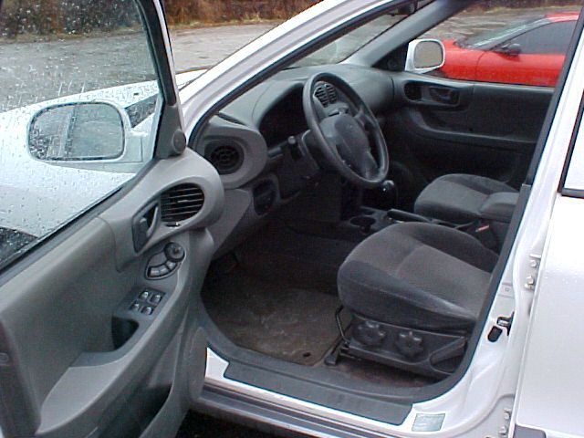 2002 Hyundai Santa Fe Denali-quads-third-awd-nav-tv/dvd-moonroof-1 Owner