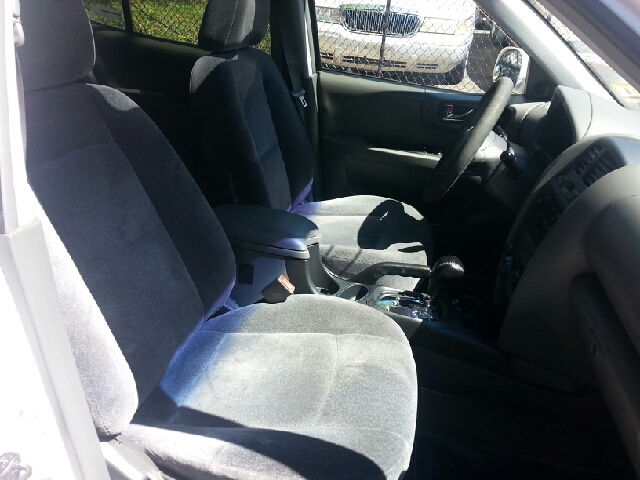 2003 Hyundai Santa Fe FWD 4dr Sport