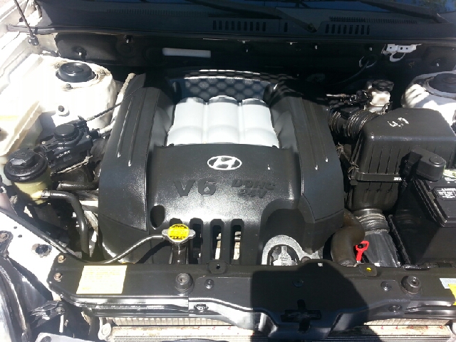 2003 Hyundai Santa Fe FWD 4dr Sport