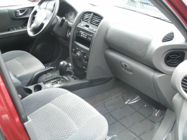 2003 Hyundai Santa Fe S Sedan