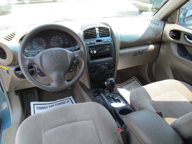 2003 Hyundai Santa Fe FWD 4dr Sport