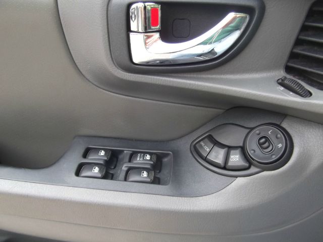 2003 Hyundai Santa Fe S Sedan