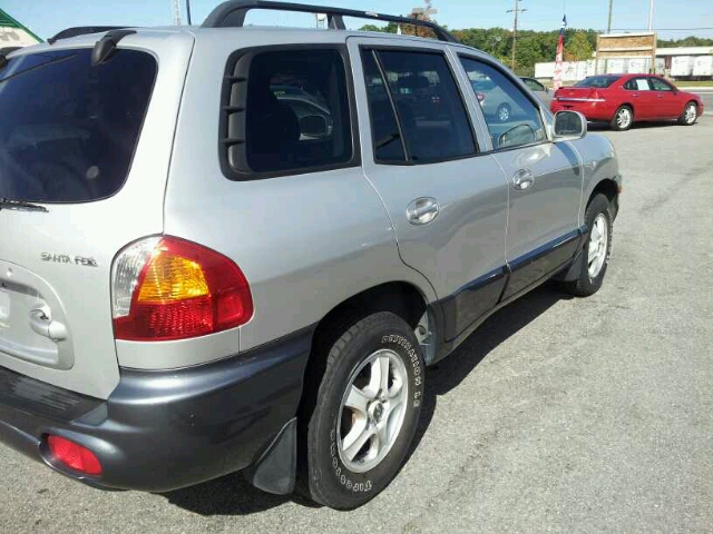 2004 Hyundai Santa Fe 4 Dr Sdn