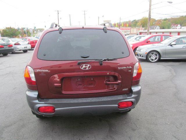2004 Hyundai Santa Fe 4dr Sdn 2.4L FWD