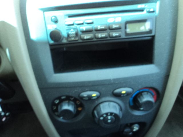 2004 Hyundai Santa Fe Quad Coupe 3