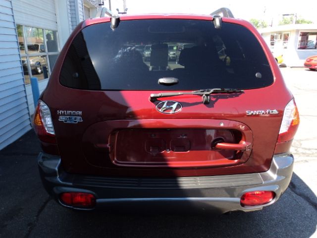 2004 Hyundai Santa Fe Quad Coupe 3