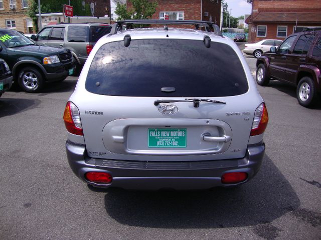 2004 Hyundai Santa Fe 4dr Sdn 2.4L FWD