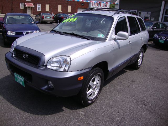 2004 Hyundai Santa Fe 4dr Sdn 2.4L FWD