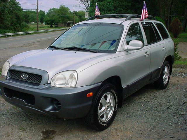 2004 Hyundai Santa Fe Base