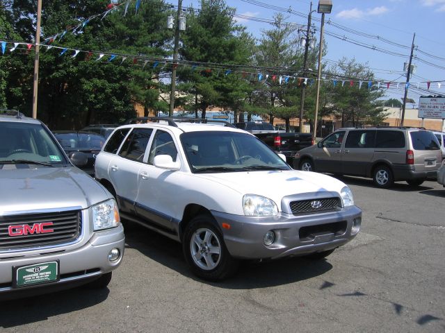 2004 Hyundai Santa Fe 4dr Sdn 2.4L FWD