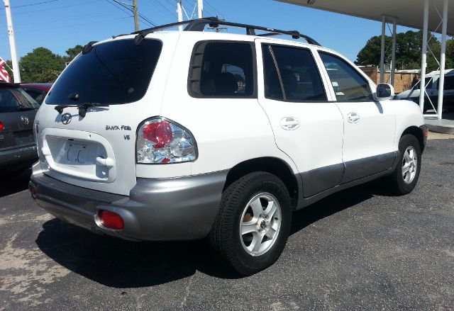 2004 Hyundai Santa Fe FWD 4dr Sport