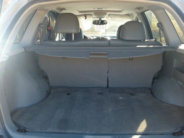 2004 Hyundai Santa Fe LS Truck