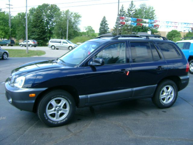 2004 Hyundai Santa Fe 4dr Sdn 2.4L FWD