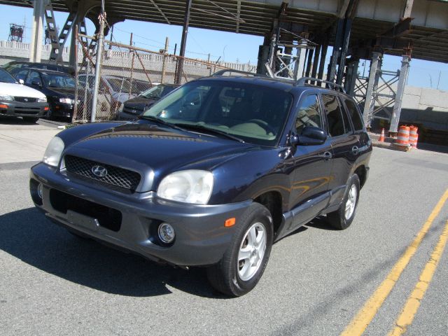 2004 Hyundai Santa Fe 4dr Sdn 2.4L FWD
