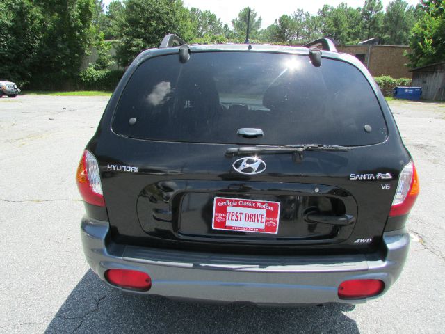 2004 Hyundai Santa Fe 4dr Sdn 2.4L FWD