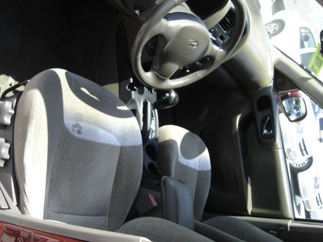 2004 Hyundai Santa Fe 4dr Sdn 2.4L FWD