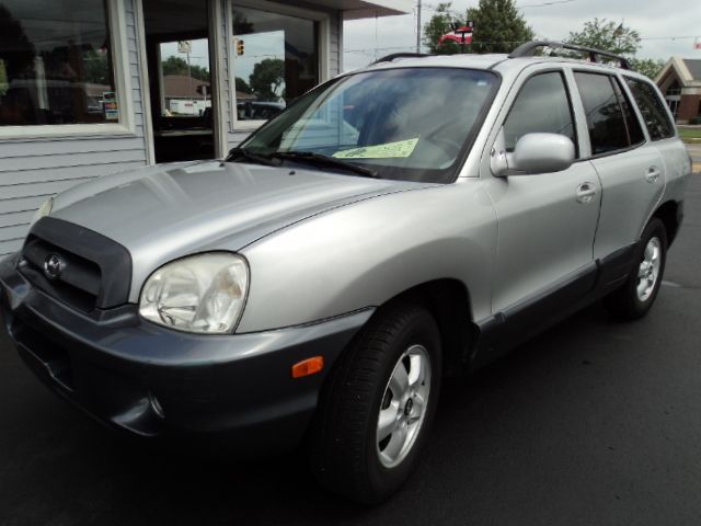 2005 Hyundai Santa Fe 4dr Sdn 2.4L FWD