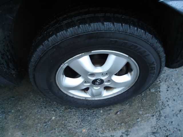2005 Hyundai Santa Fe FWD 4dr Sport