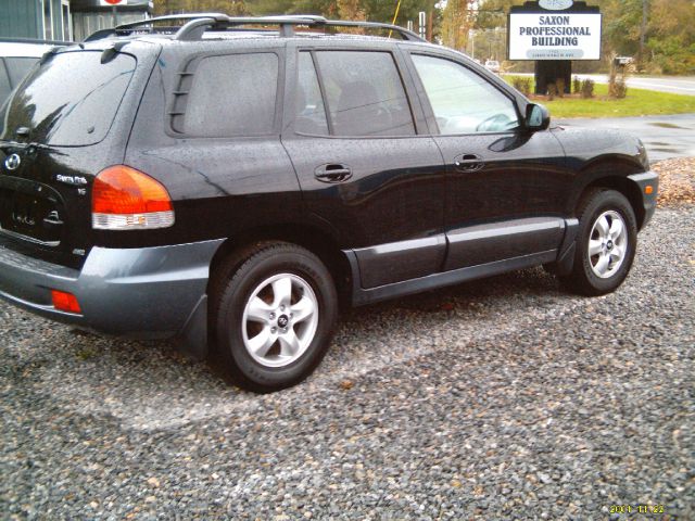 2005 Hyundai Santa Fe 4dr Sdn 2.4L FWD