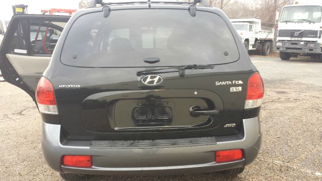2005 Hyundai Santa Fe Sport W/ Navirearcam