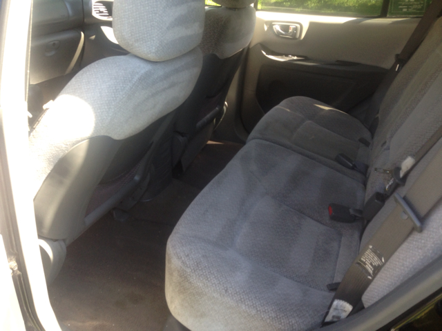 2005 Hyundai Santa Fe 4dr Sdn 2.4L FWD