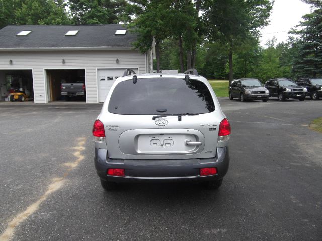 2005 Hyundai Santa Fe Sport W/ Navirearcam