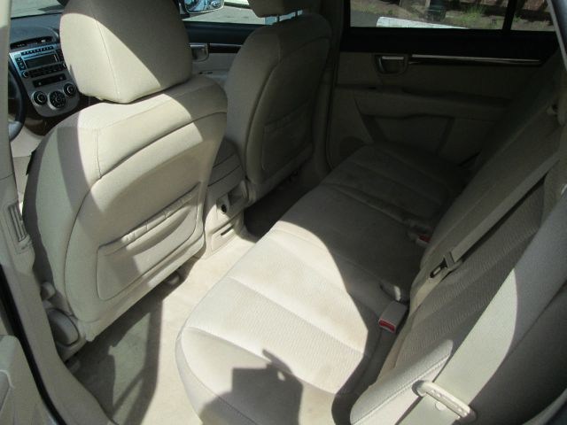 2007 Hyundai Santa Fe Reg. Cab 8-ft. Bed 2WD