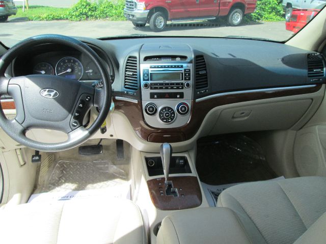 2007 Hyundai Santa Fe Reg. Cab 8-ft. Bed 2WD