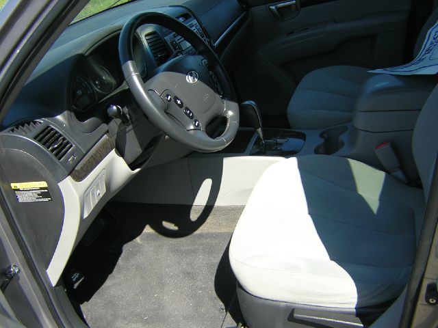 2008 Hyundai Santa Fe FWD 4dr Sport