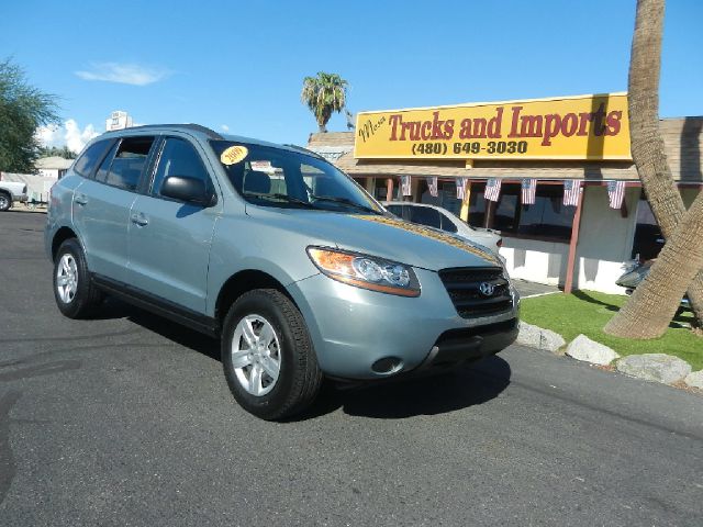 2009 Hyundai Santa Fe FWD 4dr Sport