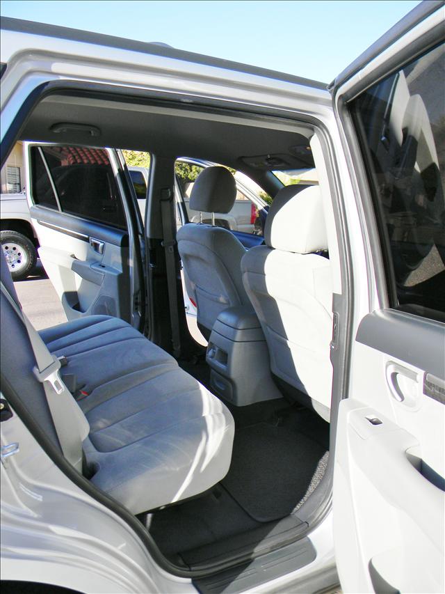 2009 Hyundai Santa Fe LX/ 4 Door