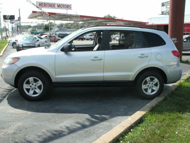 2009 Hyundai Santa Fe FWD 4dr Sport