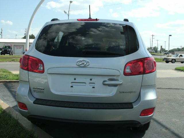2009 Hyundai Santa Fe FWD 4dr Sport