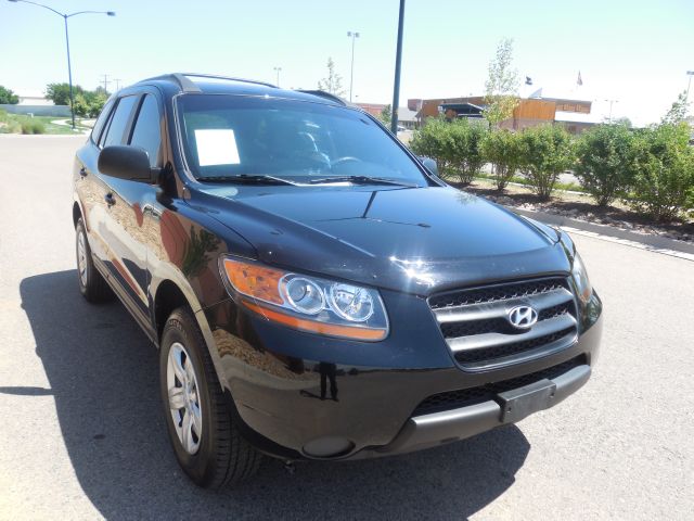 2009 Hyundai Santa Fe Reg. Cab 8-ft. Bed 2WD