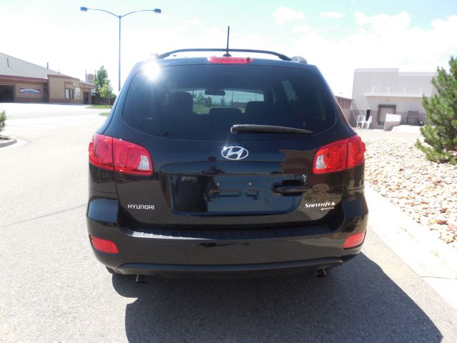 2009 Hyundai Santa Fe Reg. Cab 8-ft. Bed 2WD