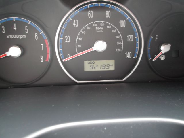 2009 Hyundai Santa Fe FWD 4dr Sport