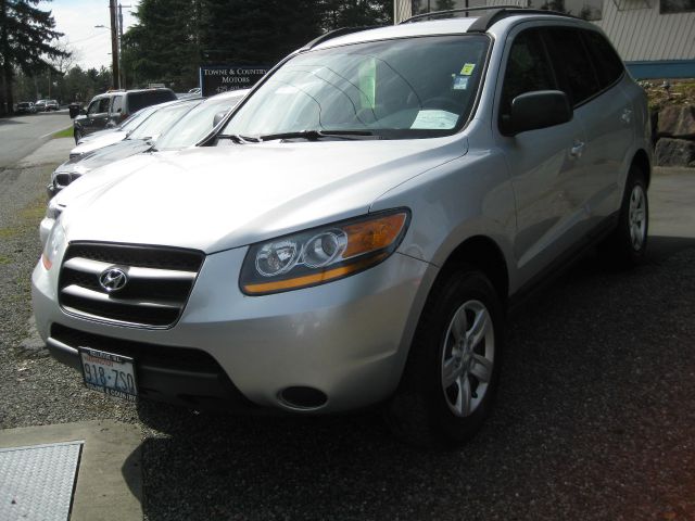 2009 Hyundai Santa Fe Reg. Cab 8-ft. Bed 2WD