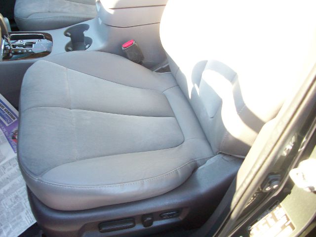 2010 Hyundai Santa Fe LTHR TRIM