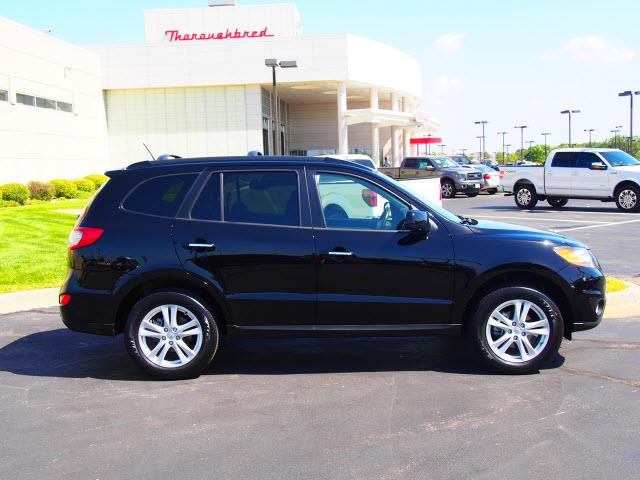 2011 Hyundai Santa Fe SLT 25
