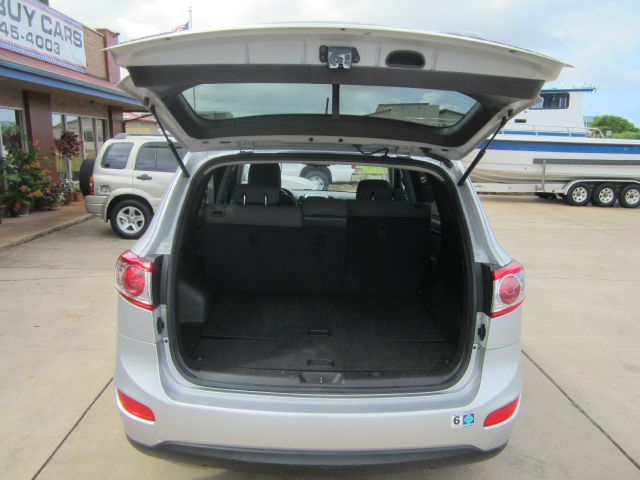 2011 Hyundai Santa Fe Extenede CAB 4X4