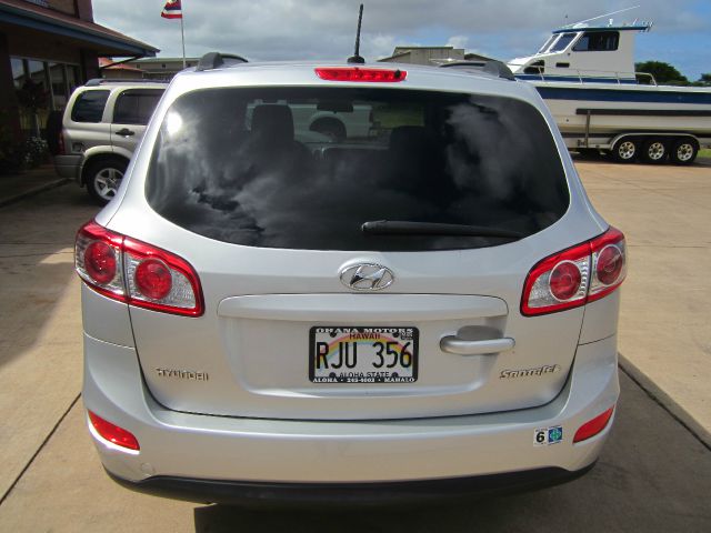 2011 Hyundai Santa Fe Extenede CAB 4X4