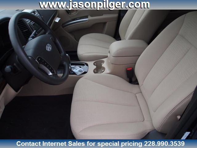 2012 Hyundai Santa Fe FWD 4dr Sport