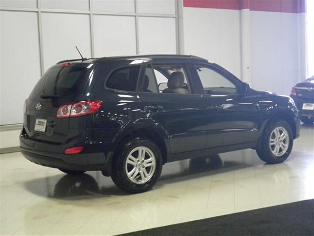 2012 Hyundai Santa Fe Extra Value Package